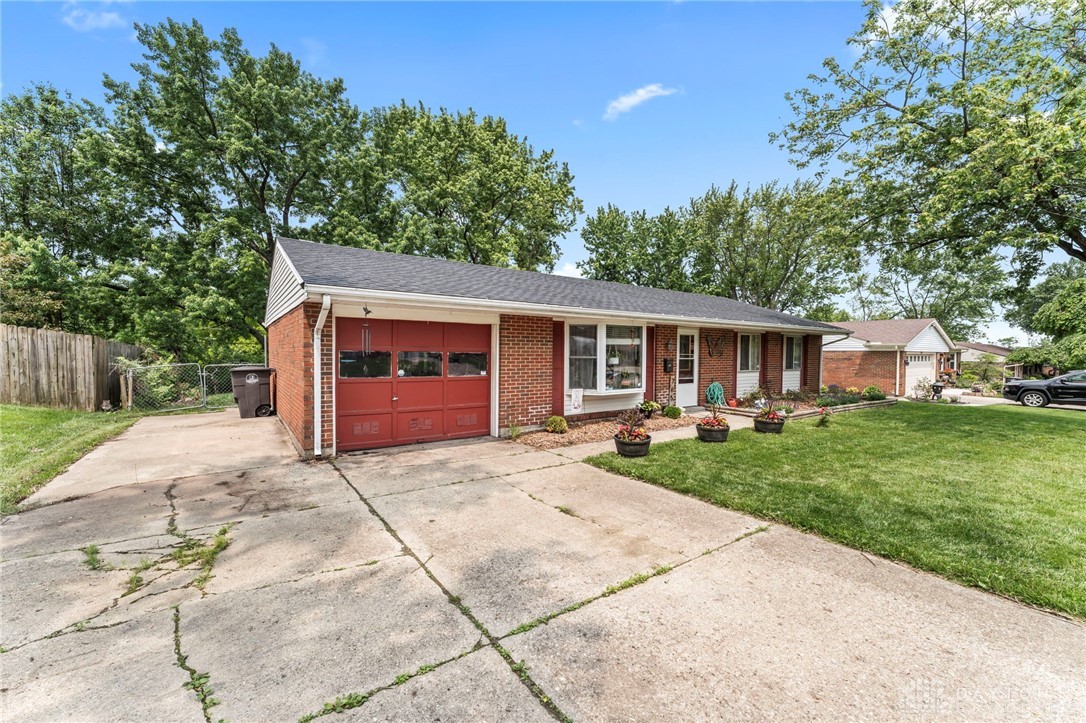 765 Cransberry Drive, Dayton, Ohio image 4