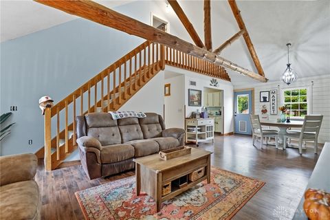 Tiny photo for 285 Nikki Court, Franklin, OH 45005 (MLS # 945343)