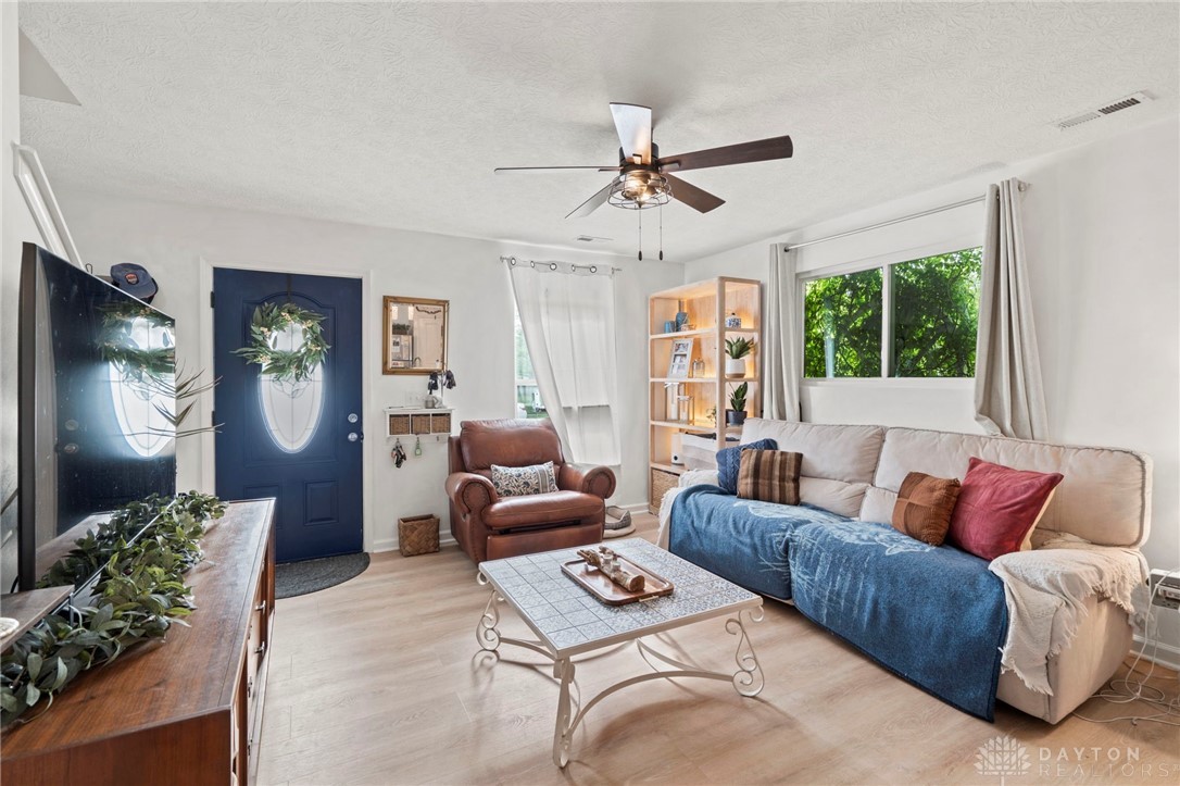 784 Marshall Drive, Xenia, Ohio image 10