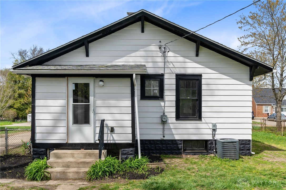 314 E Xenia Drive, Fairborn, Ohio image 23