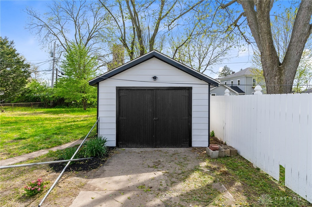 314 E Xenia Drive, Fairborn, Ohio image 26