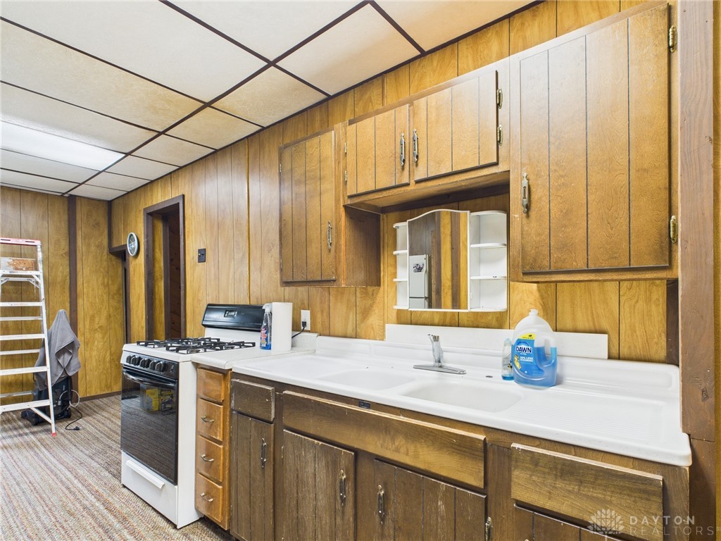 327 W Water Street, Greenville, Ohio image 7