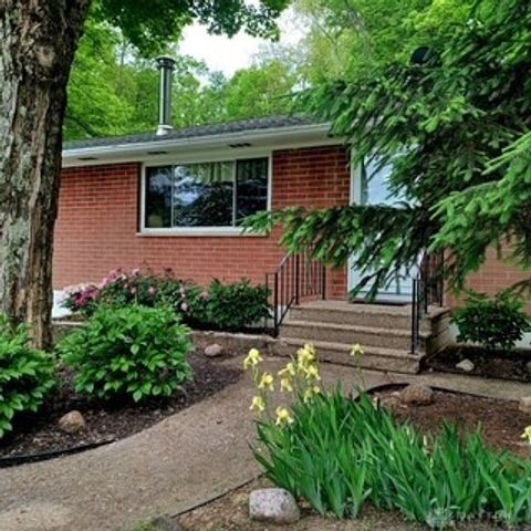 Photo of 9897 Pleasant Valley Road, Somerville, OH 45064 (MLS # 953081)