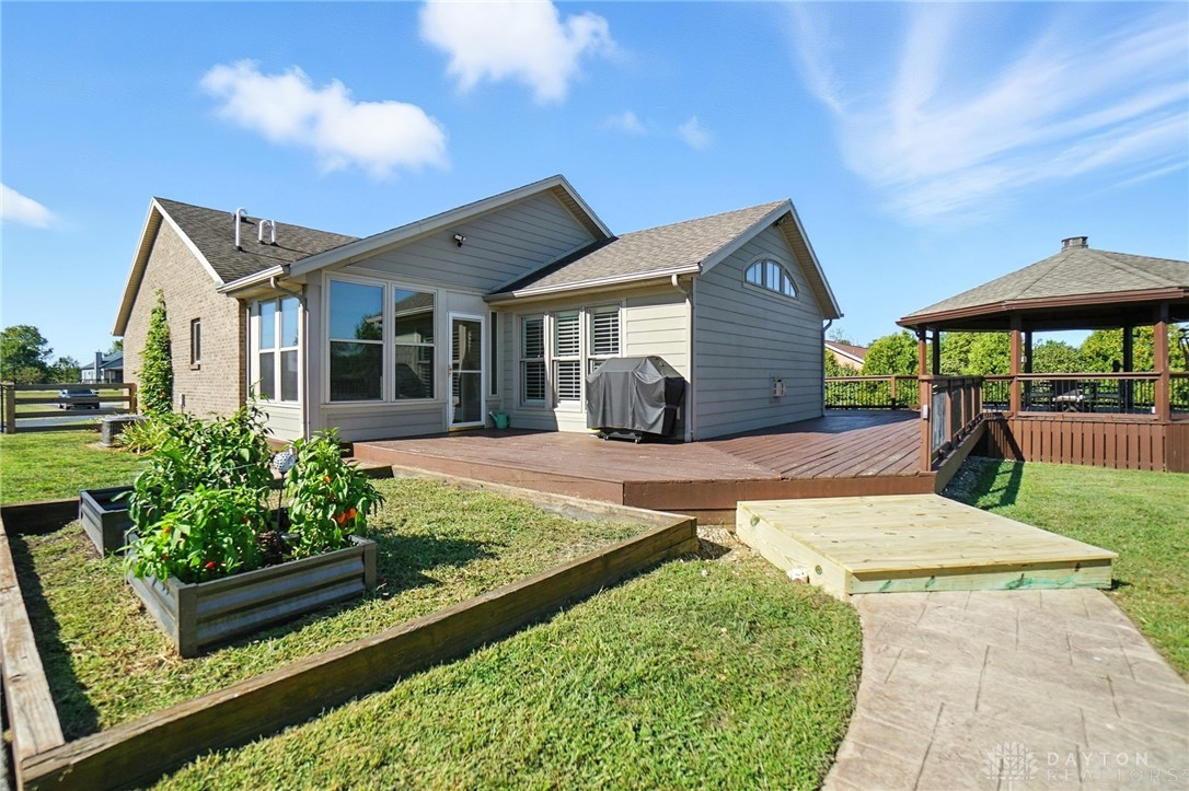 Oregonia, Ohio 45054, United States, 3 Bedrooms Bedrooms, ,3 BathroomsBathrooms,Residential,Pending,198360