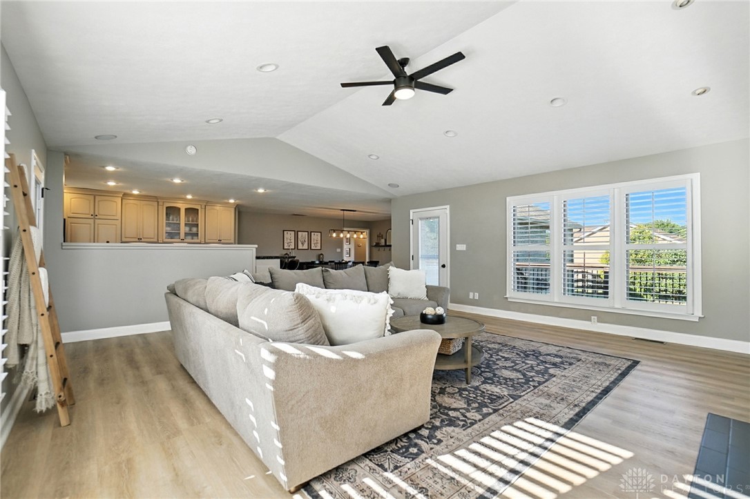 Oregonia, Ohio 45054, United States, 3 Bedrooms Bedrooms, ,3 BathroomsBathrooms,Residential,Pending,198360