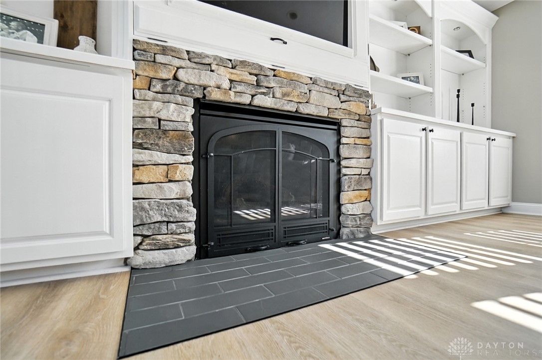 Oregonia, Ohio 45054, United States, 3 Bedrooms Bedrooms, ,3 BathroomsBathrooms,Residential,Pending,198360