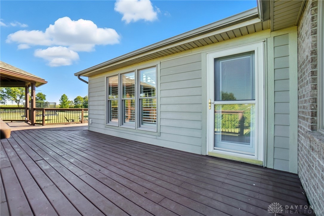 Oregonia, Ohio 45054, United States, 3 Bedrooms Bedrooms, ,3 BathroomsBathrooms,Residential,Pending,198360