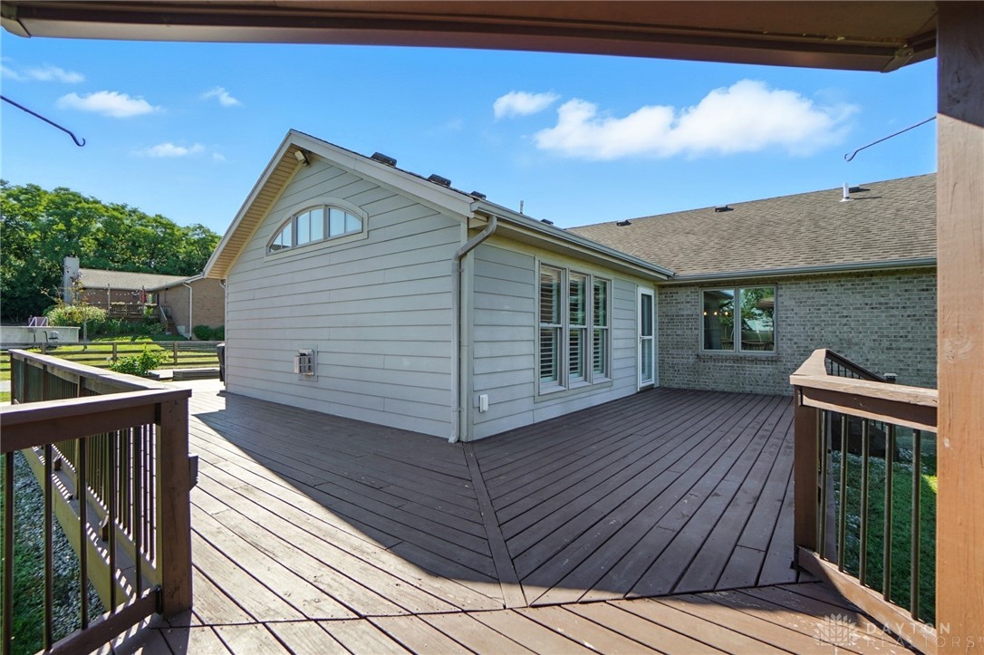 Oregonia, Ohio 45054, United States, 3 Bedrooms Bedrooms, ,3 BathroomsBathrooms,Residential,Pending,198360