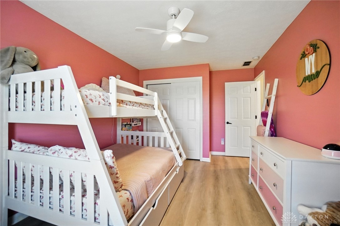 Oregonia, Ohio 45054, United States, 3 Bedrooms Bedrooms, ,3 BathroomsBathrooms,Residential,Pending,198360