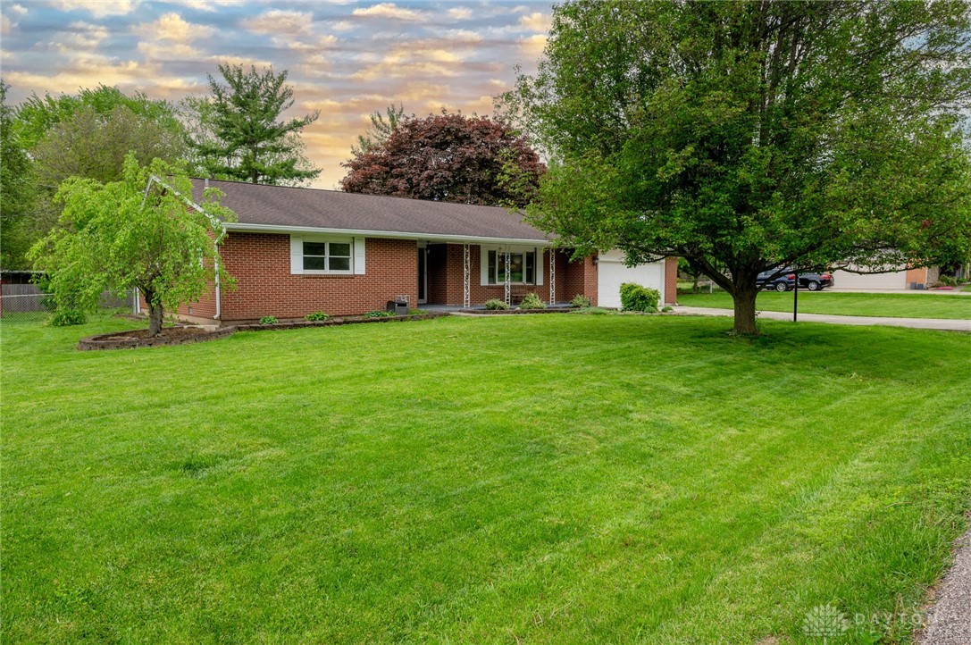 3234 Maplewood Dr, Beavercreek, Ohio image 3