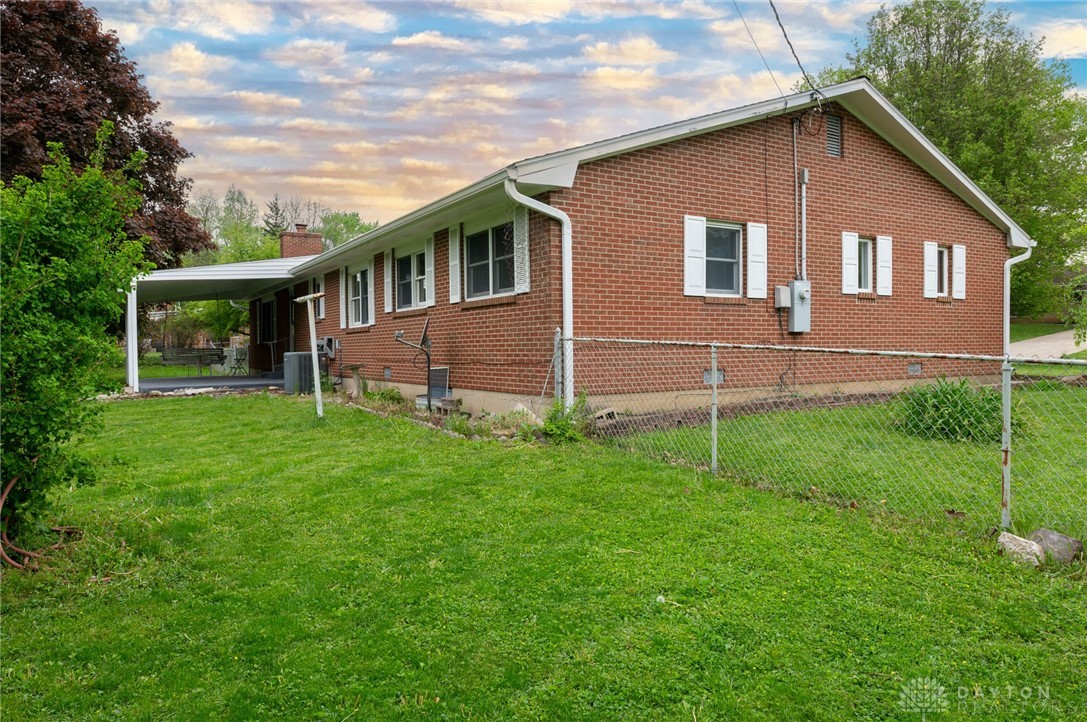3234 Maplewood Dr, Beavercreek, Ohio image 8