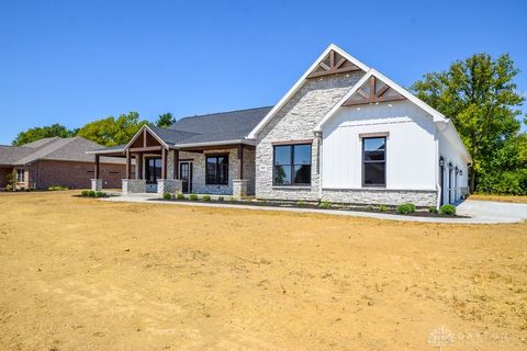 Photo of 2345 Pickawillany Way, Piqua, OH 45356 (MLS # 951369)