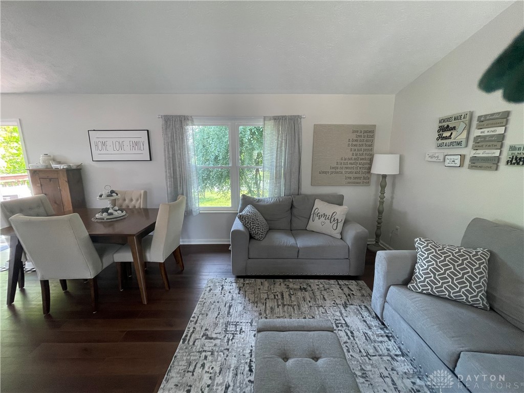 550 Gamewell Drive, Miamisburg, Ohio image 4