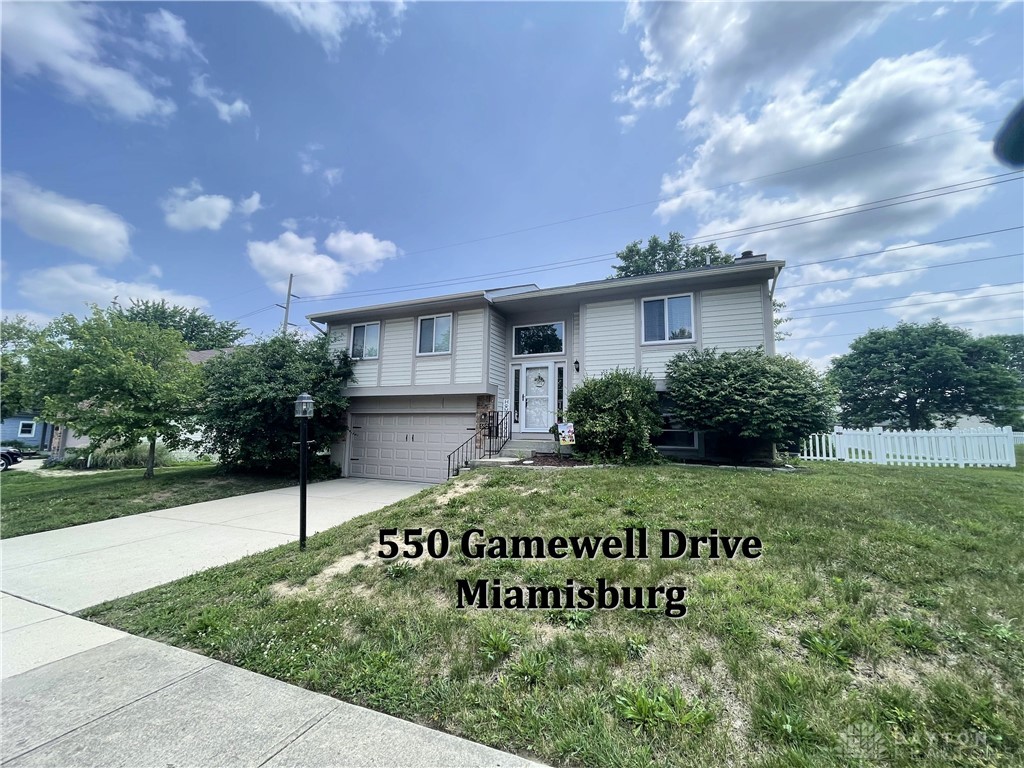 550 Gamewell Drive, Miamisburg, Ohio image 1