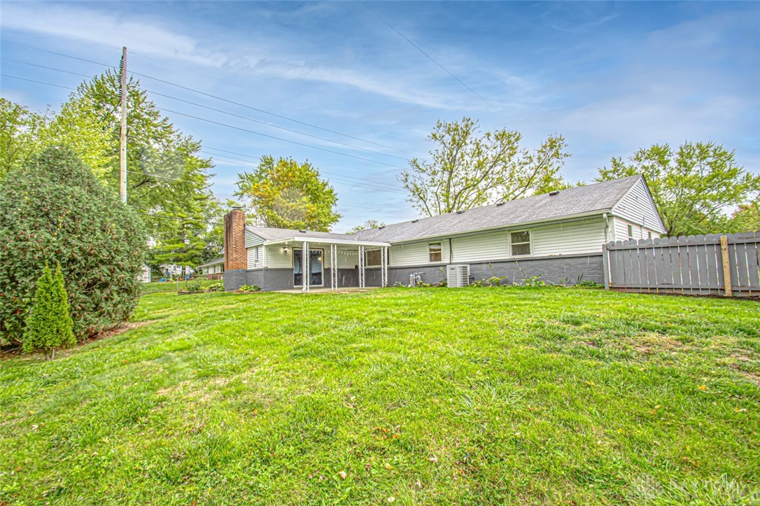 2185 Green Springs Drive, Kettering, Ohio image 38