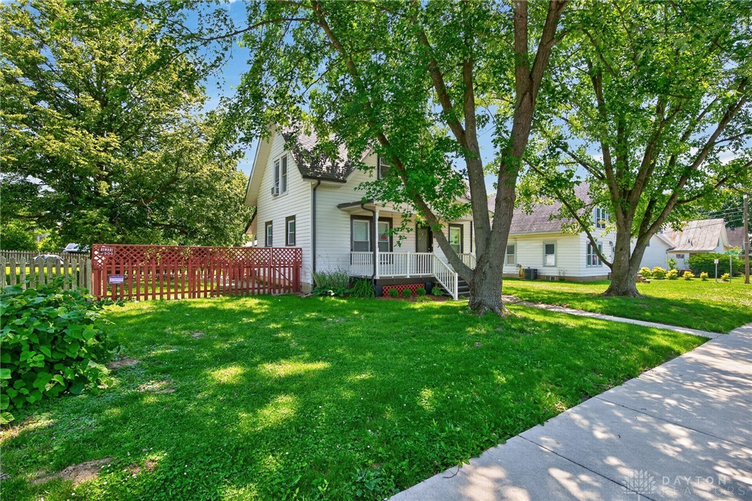 5576 Walnut Street