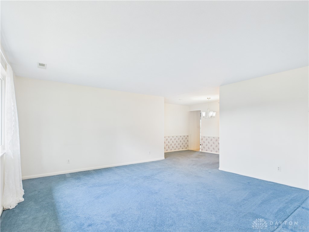 Dayton, Ohio 45440, United States, 3 Bedrooms Bedrooms, ,2 BathroomsBathrooms,Residential,Active,220326