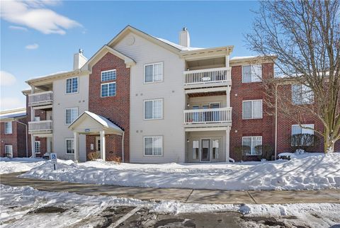 Photo of 1720 Waterstone Boulevard #207, Miamisburg, OH 45342 (MLS # 955307)