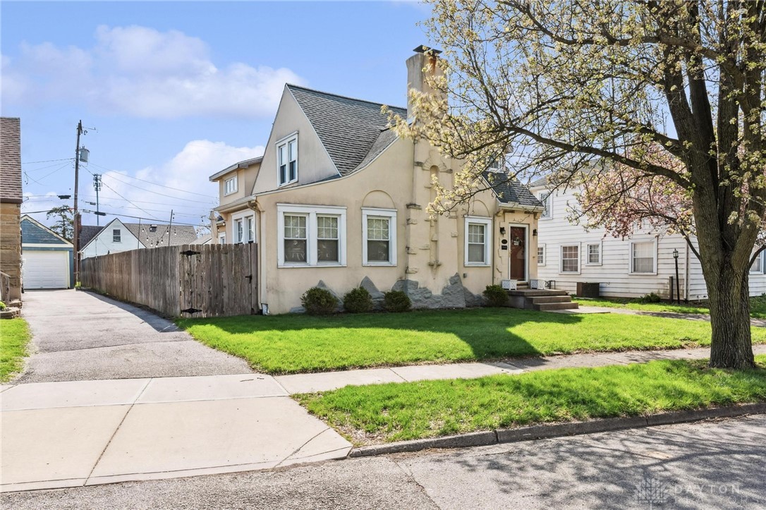 734 Berkshire Road, Dayton, Ohio image 2