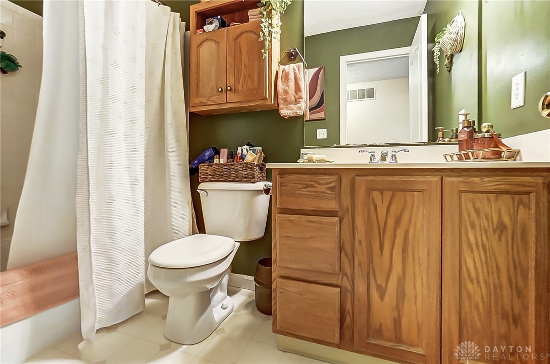 1061 Dapple Court, Fairborn, Ohio image 21