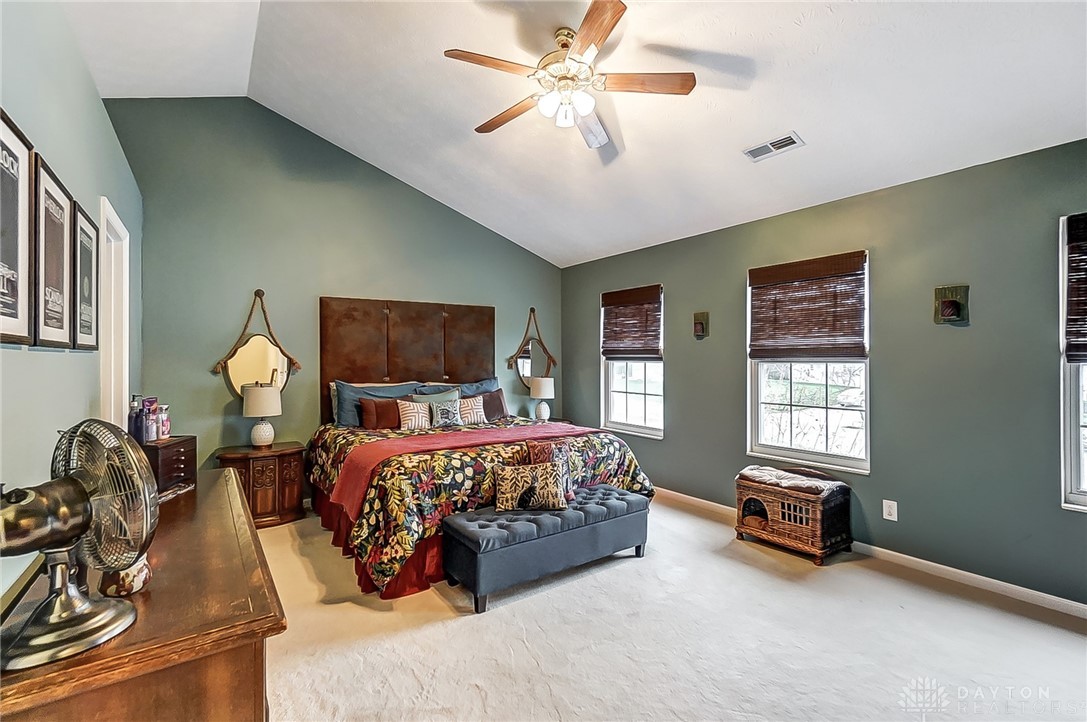 1061 Dapple Court, Fairborn, Ohio image 13
