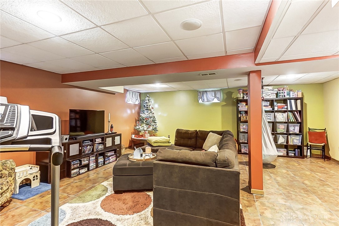 1061 Dapple Court, Fairborn, Ohio image 22