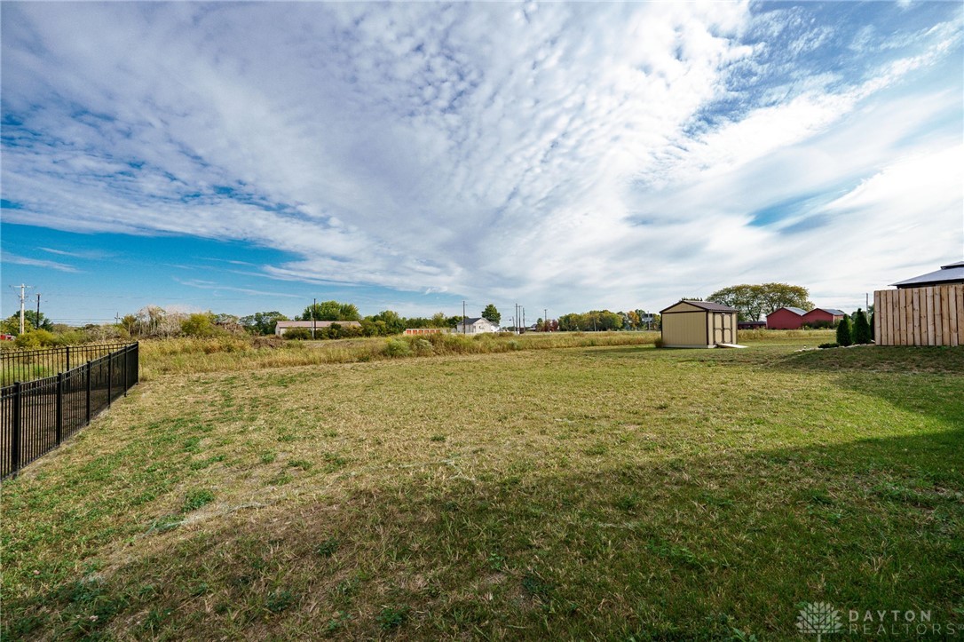 35 June Circle, West Milton, Ohio image 8