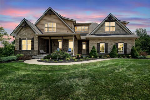 Photo of 196 Blue Jay Way, Chester Twp, OH 45177 (MLS # 965828)