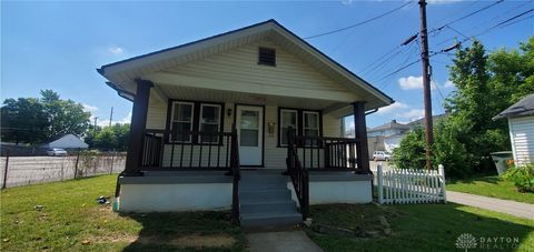 Photo of 2436 Mundale Avenue, Dayton, OH 45420 (MLS # 951523)
