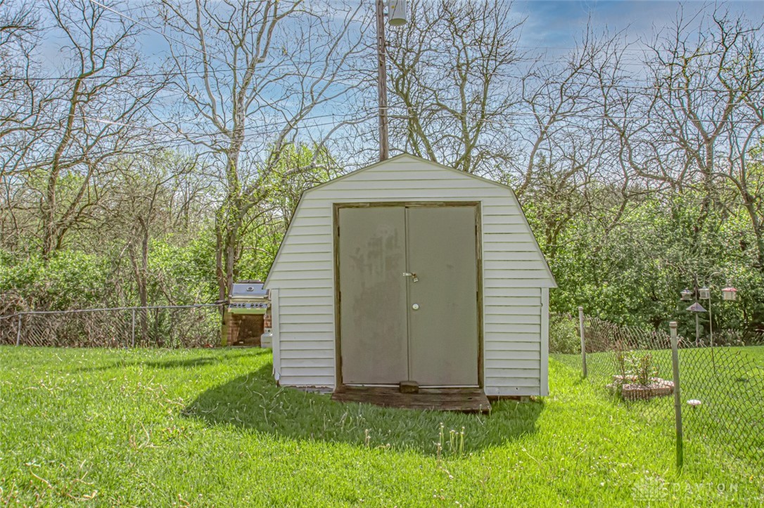 224 Brice Street, New Lebanon, Ohio image 25