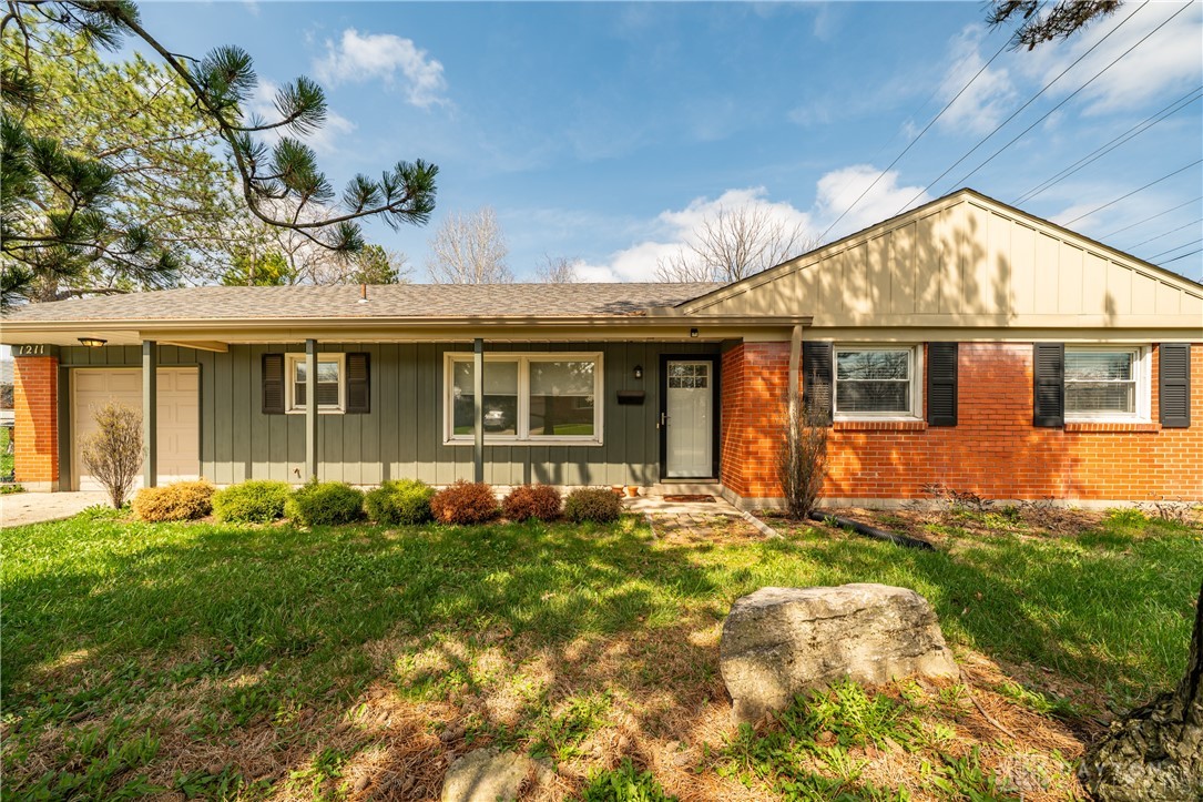 1211 Claybourne Road, Kettering, Ohio image 1
