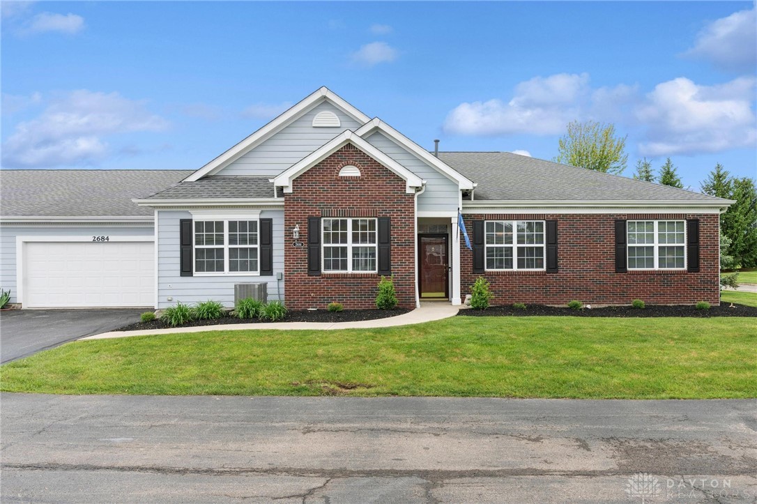 2684 Cedarbrook Way, Beavercreek, Ohio image 1