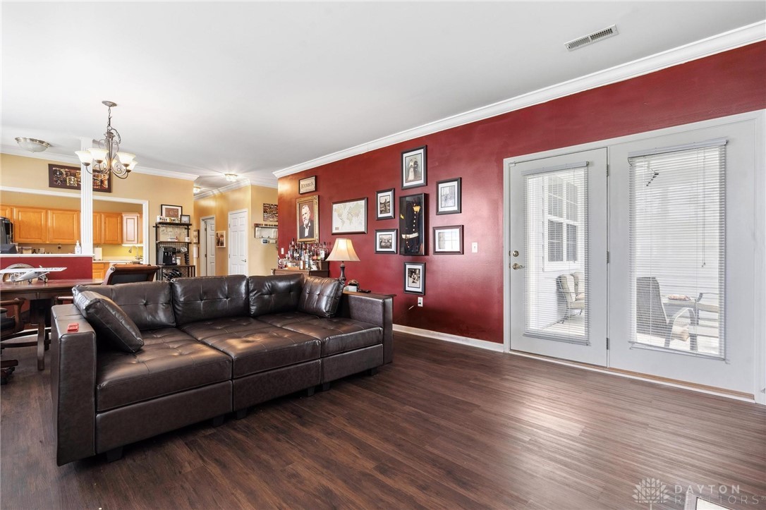 2684 Cedarbrook Way, Beavercreek, Ohio image 10