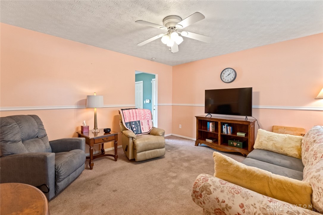 1579 Commonwealth Drive, Xenia, Ohio image 11