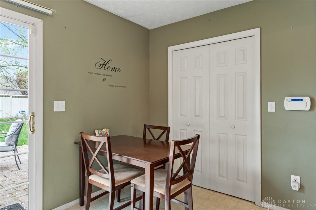 1579 Commonwealth Drive, Xenia, Ohio image 16