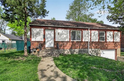 Photo of 4220 Daleview Avenue, Harrison Twp, OH 45405 (MLS # 956722)