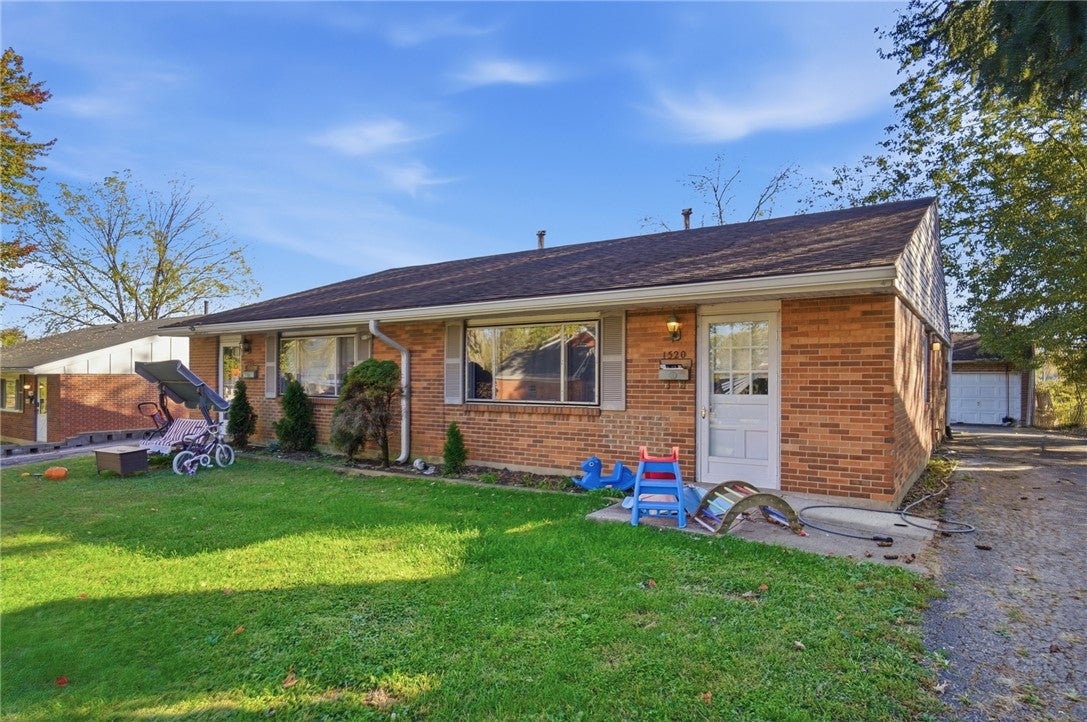 1520 Lynnfield Drive