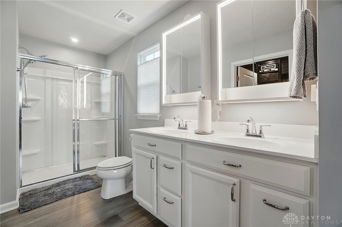 2170 David Grey Circle, Beavercreek, Ohio image 17