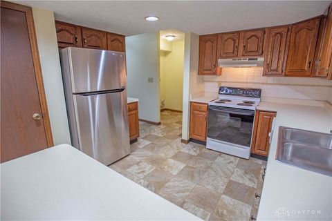 Tiny photo for 17 Westerly Lane, Centerville, OH 45458 (MLS # 946907)