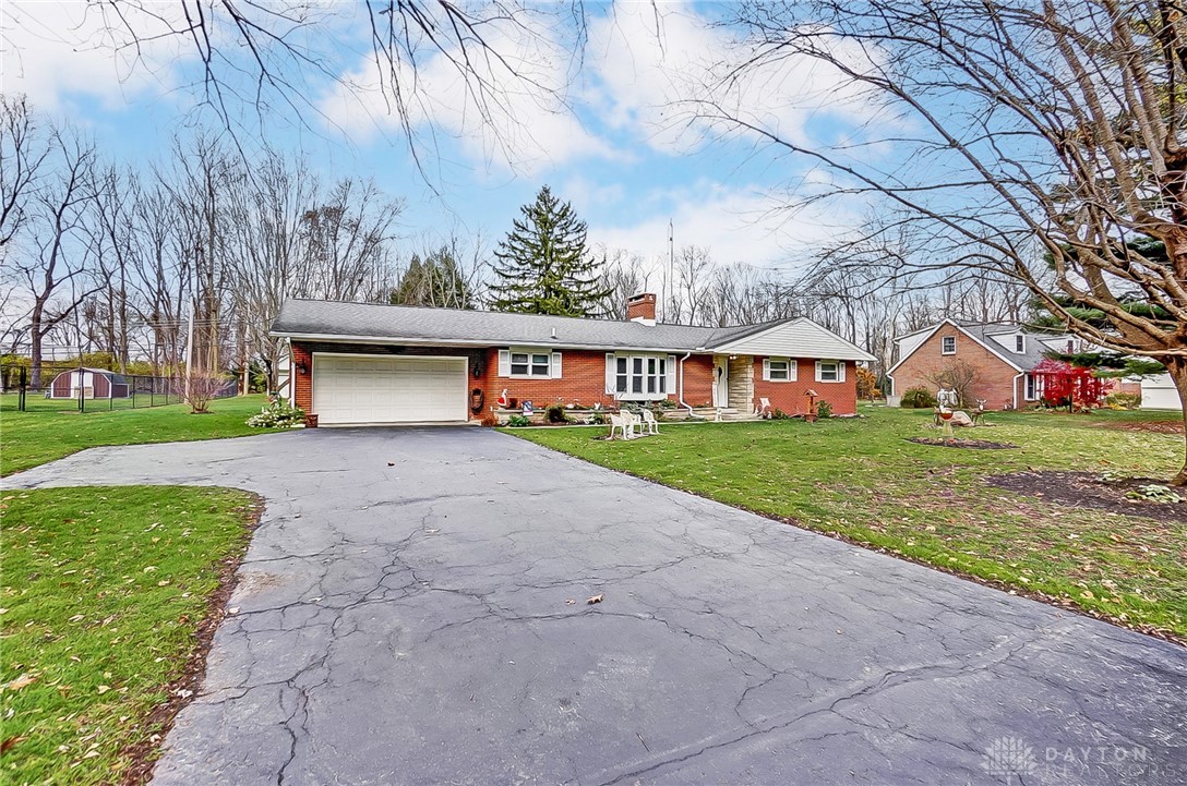 1981 Woodcliffe Drive, Troy, Ohio image 1