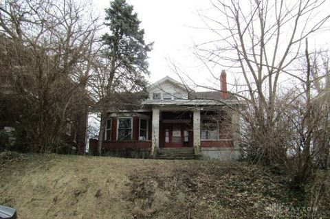 Photo of 517 Riddle Road, Cincinnati, OH 45220 (MLS # 949922)