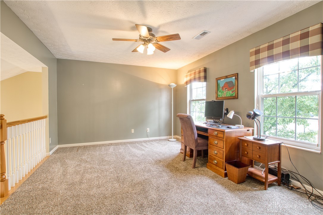 2466 Dewpoint Circle, Fairborn, Ohio image 20