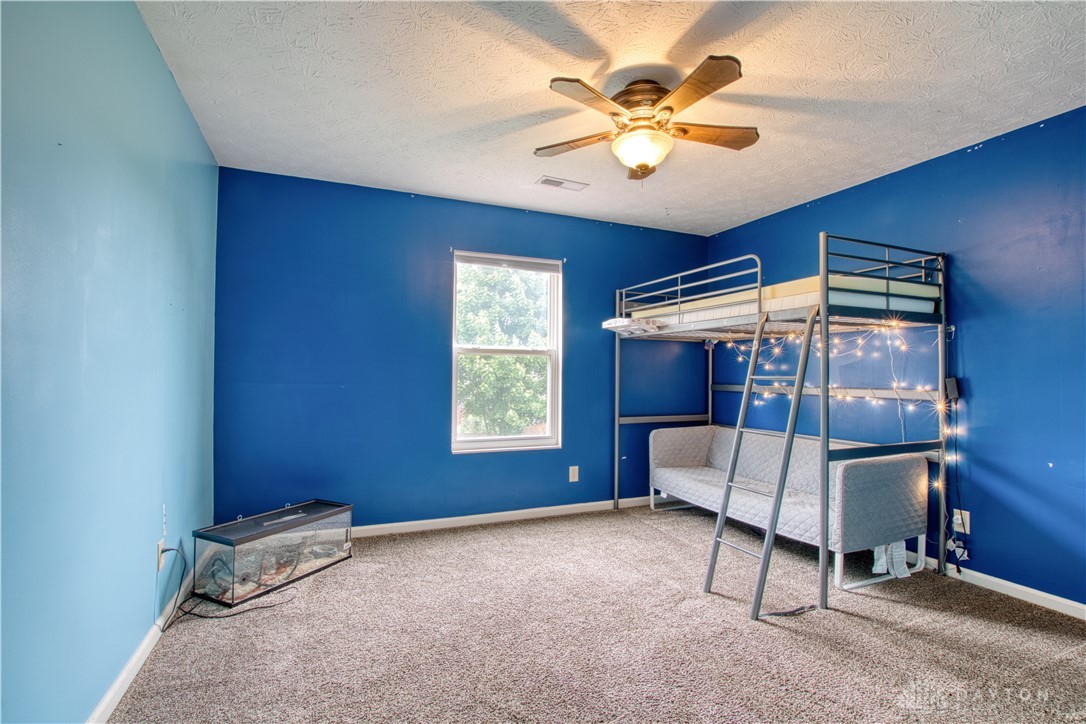 2466 Dewpoint Circle, Fairborn, Ohio image 18
