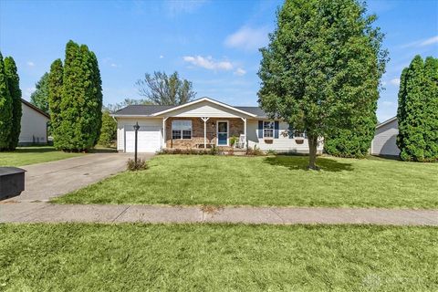 Photo of 28 Lloyd Drive, North Lewisburg, OH 43060 (MLS # 948755)