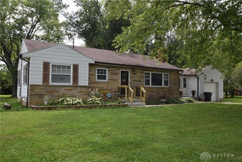 Tiny photo for 5889 Troy Road, Springfield, OH 45502 (MLS # 945356)