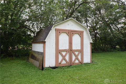 Tiny photo for 5889 Troy Road, Springfield, OH 45502 (MLS # 945356)
