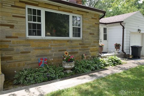 Tiny photo for 5889 Troy Road, Springfield, OH 45502 (MLS # 945356)