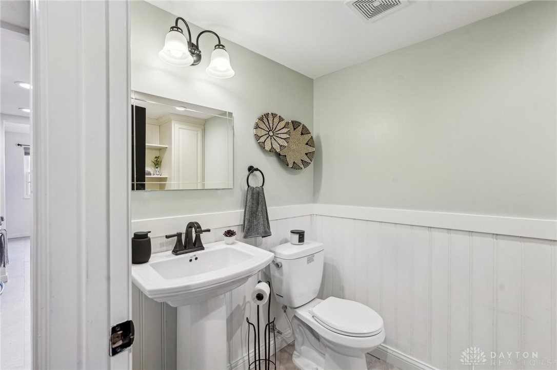 311 Windsor Park Drive, Dayton, Ohio image 31
