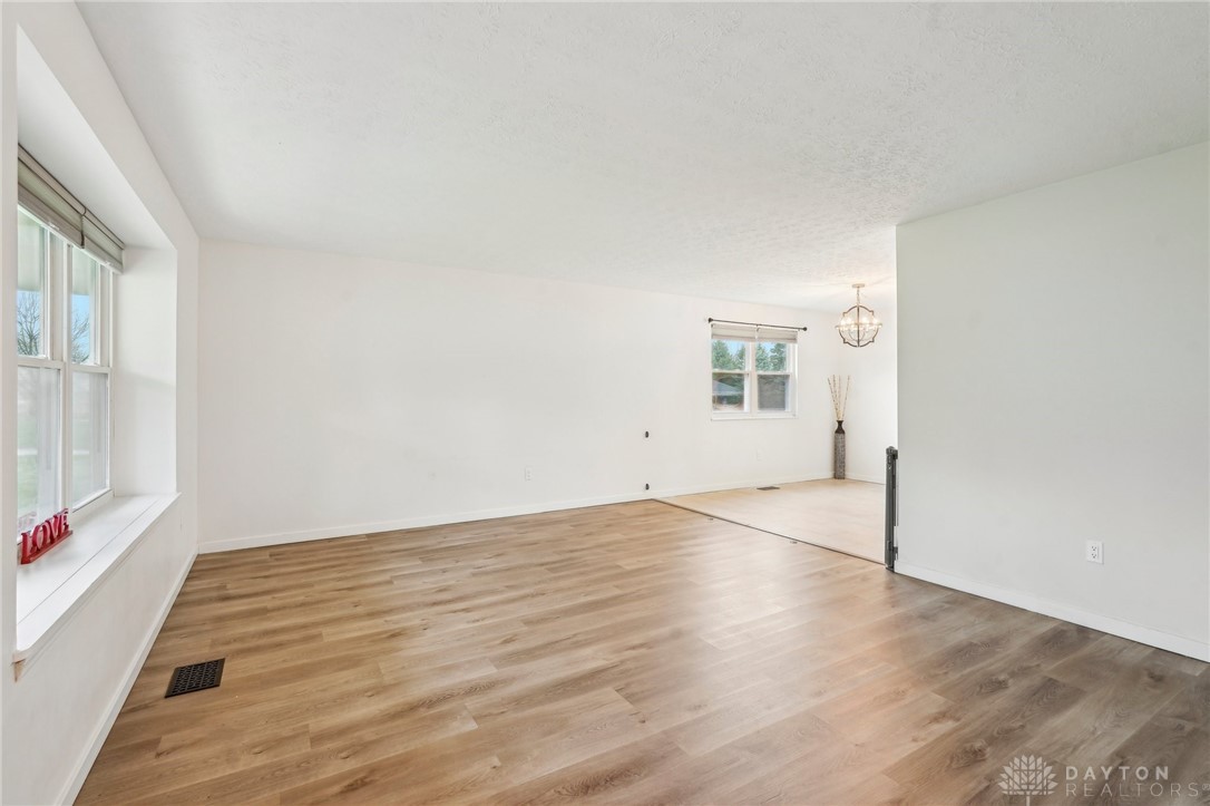 311 Windsor Park Drive, Dayton, Ohio image 27