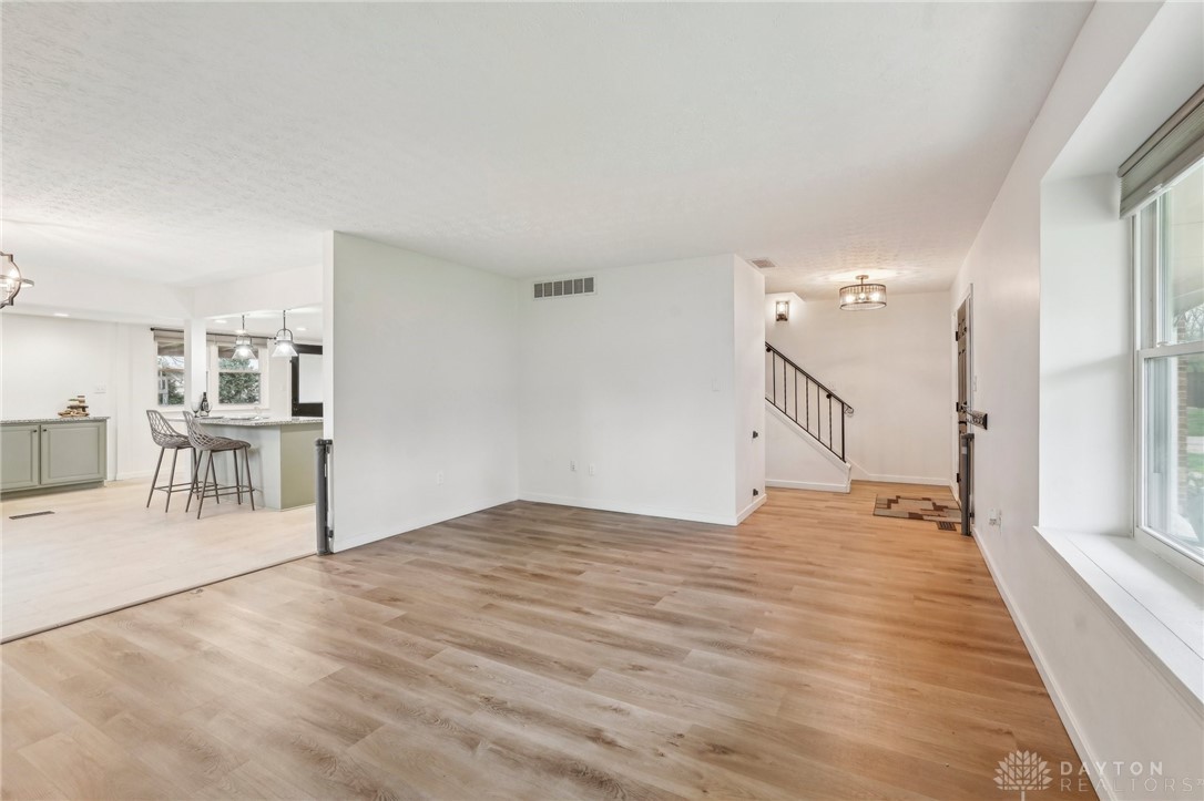 311 Windsor Park Drive, Dayton, Ohio image 13